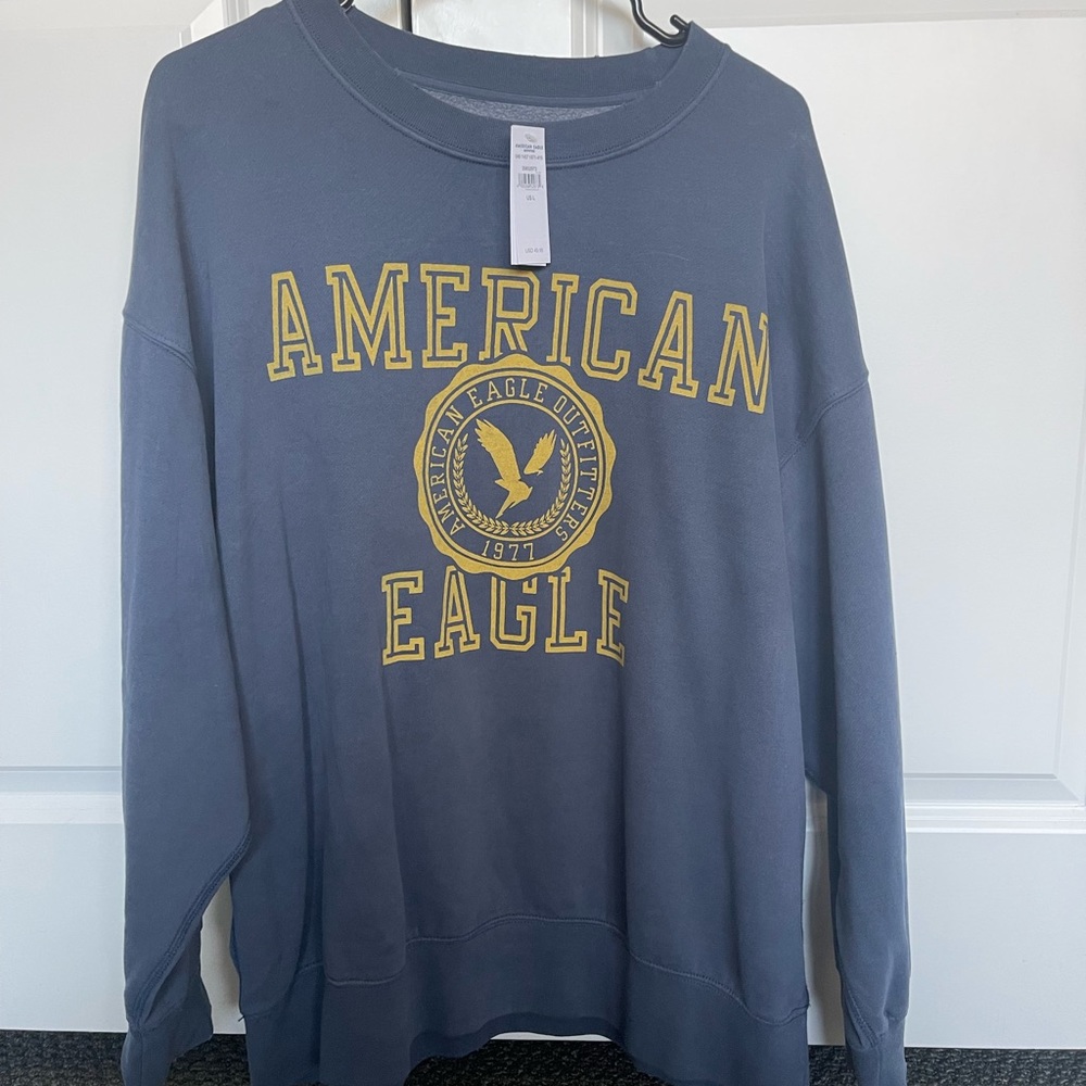 Womens NWT American Eagle Sweatshirt